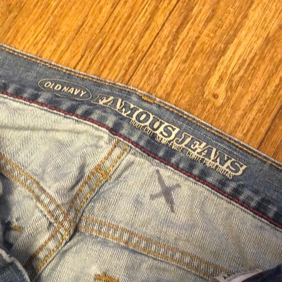 Old Navy Blue and White Light Wash Famous Jeans Bootcut Size 31 / 30 - Picture 8 of 9